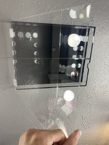 card display Wall Case Good Condition! - Picture 3 of 4