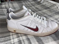 2010 Nike Court Tradition 2 Woman’s 10 315134-100 White Red Shoes No Dry Rot