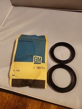 Nos Rare Gm 1963-1974 Chevrolet Gmc Truck Front Wheel Bearing Seals 3857716 2