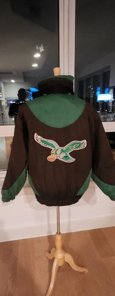 CHAQUETA ACOLCHADA DE GANSO TRIPLE GRASA PHILADELPHIA EAGLES DE COLECCIÓN CAPUCHA GRANDE AÑOS 90 CREMALLERA VERDE Foto 3 de 4