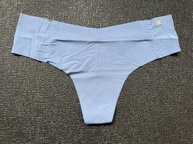 Lot 5 Victoria&rsquo;s Secret sz M No-Show Thong String Panty Bundle Pack