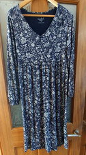 Ingrid+Isabel Dress Maternity Navy Mix Size Small Bust 34" V Neck Long Sleeves