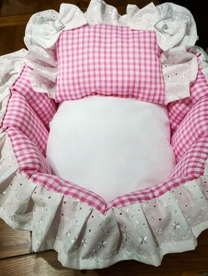 REBORN/DOLLY 22'' PRÄSENTATION/DISPLAY KINDERBETT/BETT *ROSA/WEISS GINGHAM-MOTIV*