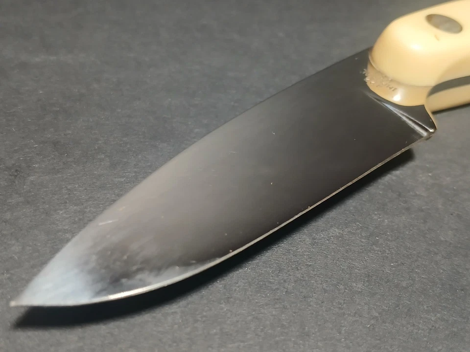 Cuchillo de hoja fija con tapa Imperial Frontier 422 U.S.A. de colección con funda de cuero Foto 3 de 4