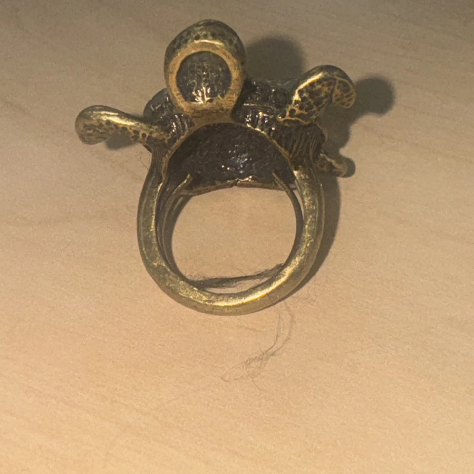 Anillo de latón tortuga vintage cabujones muticolores talla 9 piedra principal verde años 80 Foto 3 de 4