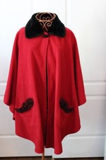 Lemoda Womens Red Rosette Wrap/cape/poncho One Size Faux Fur Trim, Pockets Nwt