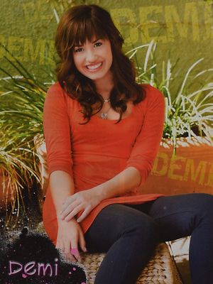 DEMI LOVATO - A4 Poster (ca. 20 x 27 cm) - Fan Sammlung Clippings Ausland USA