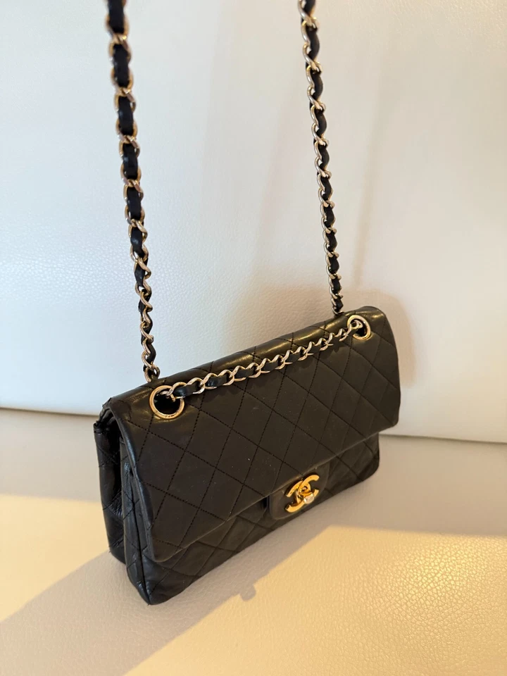 CHANEL VINTAGE CLASSIC SMALL DOUBLE FLAP BAG PURSE BLACK LAMBSKIN - Image 3 of 4