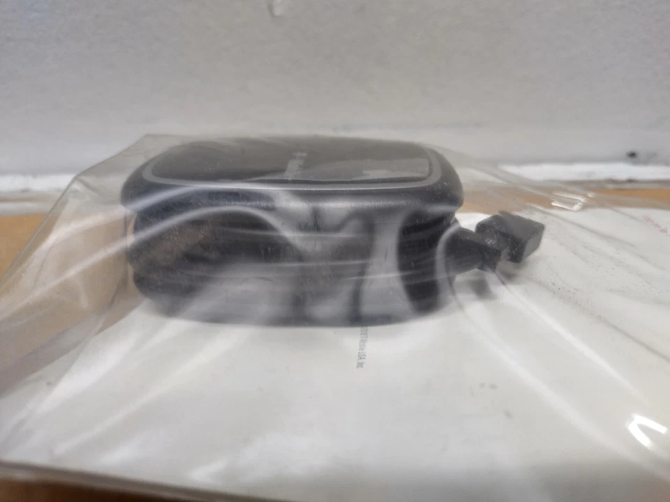 T-Mobile Universal Dual Micro USB Wall Charger for Smartphone Devices - Image 3 of 4