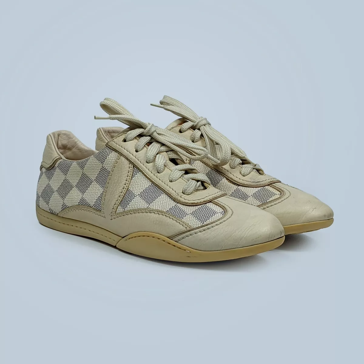 LOUIS VUITTON women's beige leather sneakers, Size EUR 37.5/US 7  (24.5cm/9.6in)