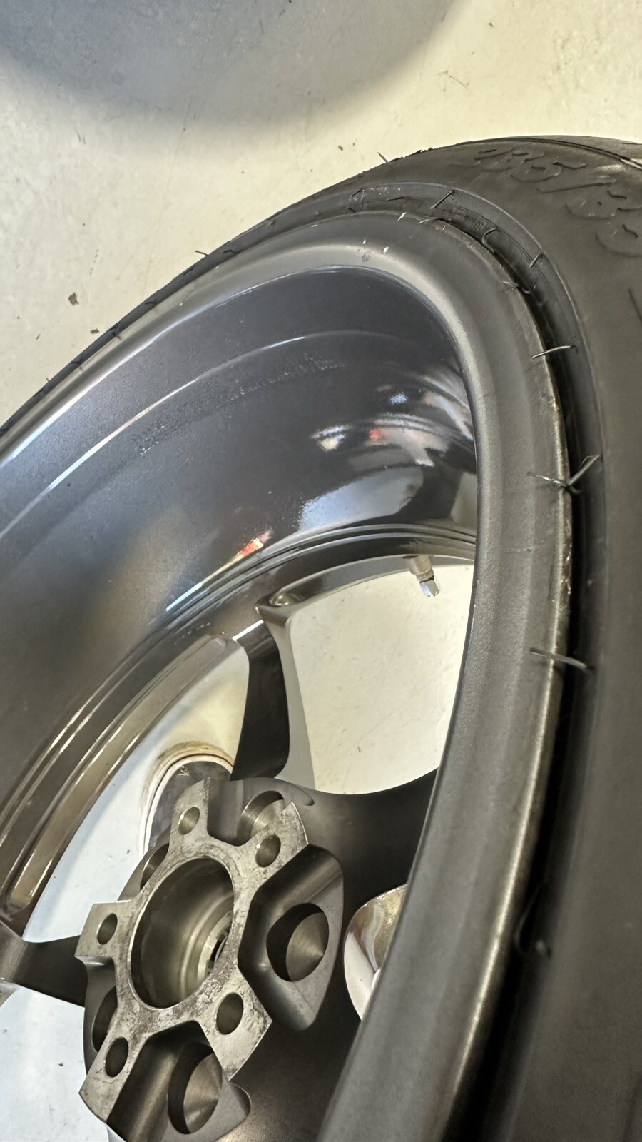 1 Set of 4 Ferrari 458 Wheels (2 front 2 rear) with Pirelli Pzero and TPMS