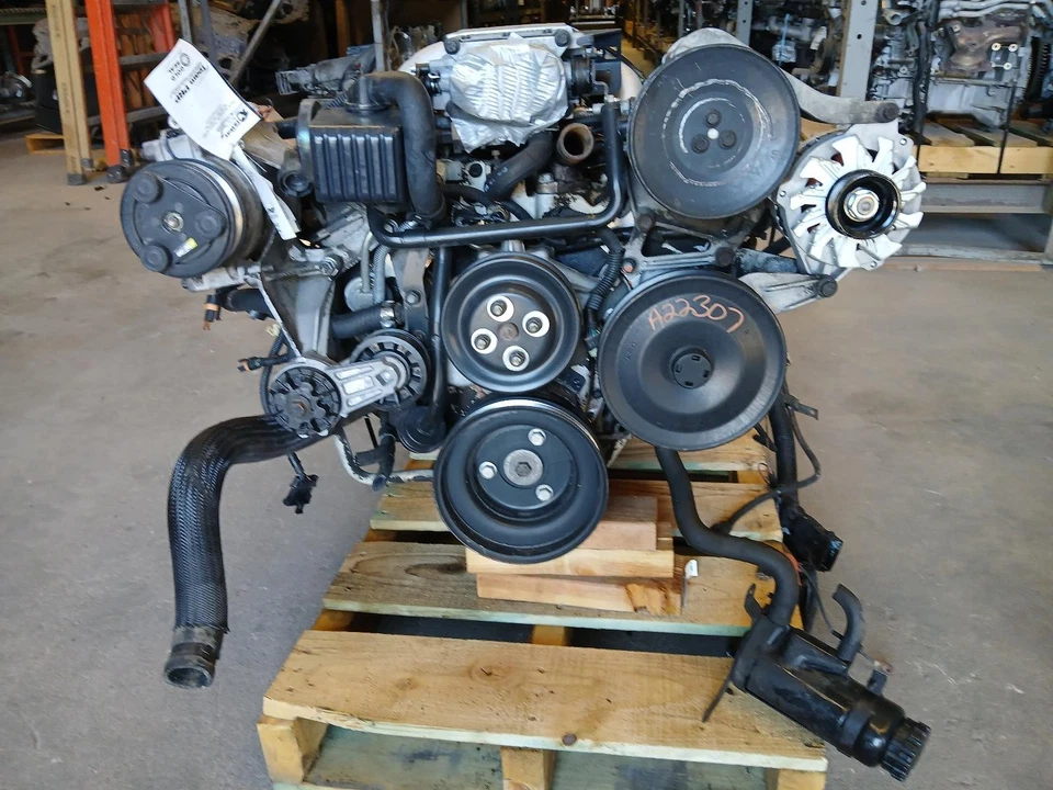 86-91 CORVETTE 5.7L TPI ENGINE ASSEMBLY CORE FOR REBUILDING **** Foto 2 de 4