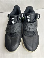 Nike Boys Kyrie Flytrap III BQ5620-001 Black Basketball Shoes Sneakers 5.5