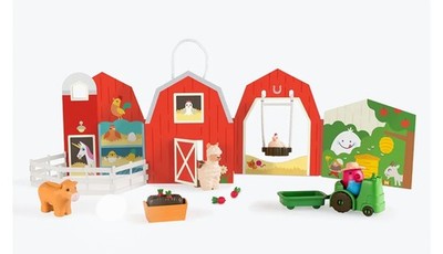 HTF Sago Mini Portable Play Set Robin's Farm w/ Accessories! 