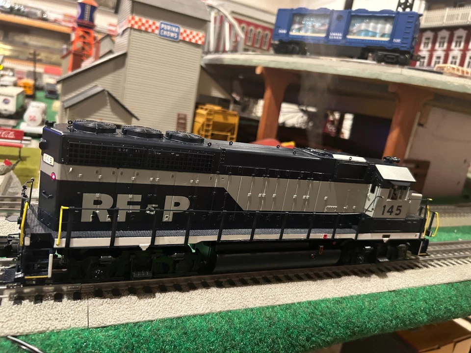 MTH 20-2425-1 Richmond, Fredericksburg, and Potomac GP40 LN/Box - Image 4 of 4