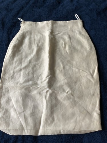 Versace Classic V2, GIANNI VERSACE Classic Vintage Women's White Linen Skirt Size 40 Made in Italy