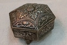 Antica Scatola Japan Giapponese portagioie metallo cesellato Giappone XIX secolo