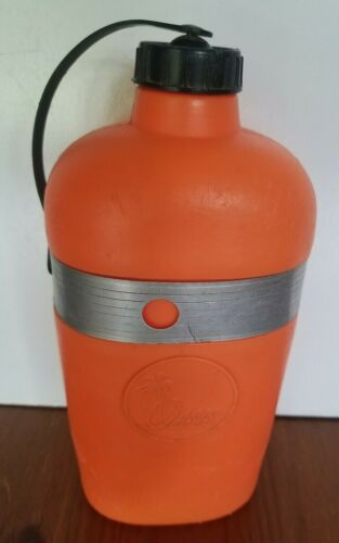 Vintage Oasis Kwencher Orange Plastic Canteen Bottle with Belt Clip Rare Color - Afbeelding 1 van 9