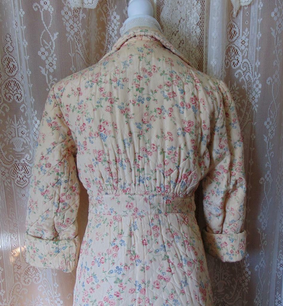 VTG 40S FLORAL QUILTED HOUSE COAT ROBE DRESSING G… - image 7