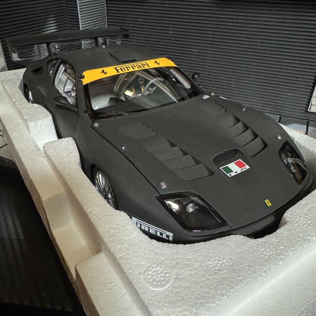 ミニカー FERRARI 575 GTC 1:18 Ferrari 575 GTC 1/18 scale minicar Kyosho matte black MINT