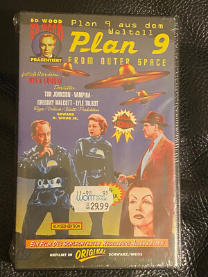 ### PLAN 9 - FROM OUTER SPACE - AUS DEM WELTALL - 1956 - VHS - NEU UND OVP ###