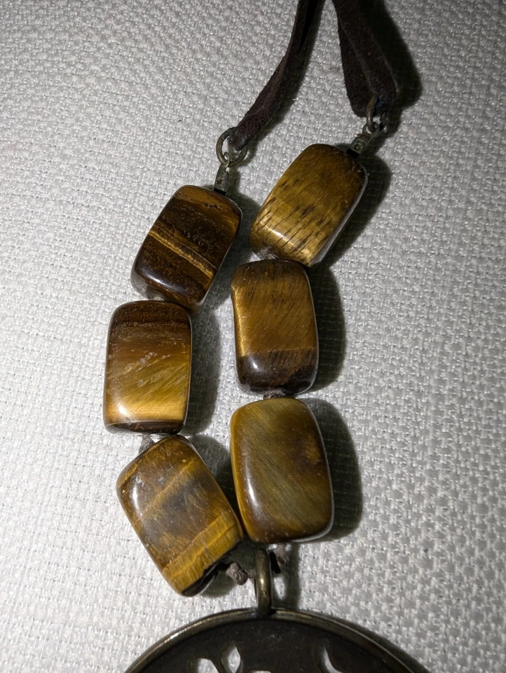 Conjunto de collar y pendientes ojos de tigre Avon colgante floral recortado en piedra de latón SP Foto 3 de 4