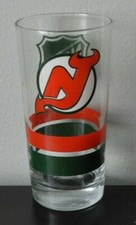 NEW JERSEY DEVILS 5.5 inch tall NHL HOCKEY DRINKING GLASS 1970s