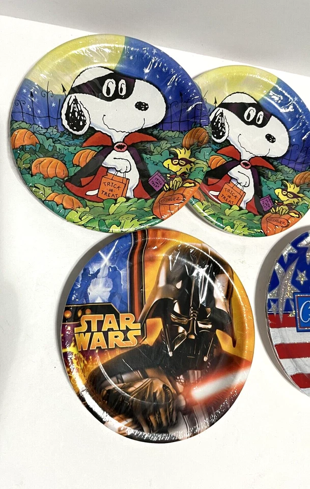 SNOOPY Guerra de las Estrellas 4 de Julio Lote Mixto {5} Platos de Postre de Papel Fiesta de Cumpleaños NUEVO Foto 2 de 4