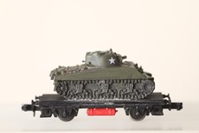 Arnold Spur N  Flachwagen mit Panzer  Klebere...