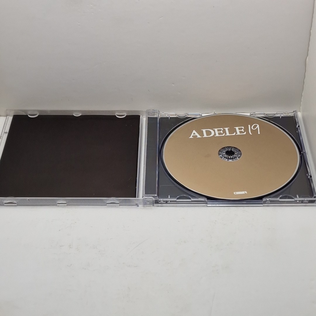 Adele: 19 (CD Album, 2008) XL Recording Limited XLCD313 - Disc is