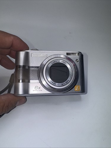 Panasonic Lumix Digital Camera DMC-LZ3 5.0MP w/ Fresh Batteries - Picture 2 of 10