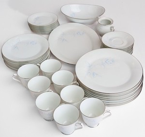 Noritake 2934 Virtue China : 8 place settings : MINT Condition :  NO RESERVE!!