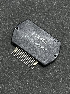 Sanyo STK463 Hybrid Integrated Circuit, a 25W + 25W 2-ch power amplifier module.