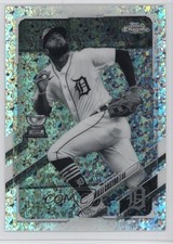 2021 Topps Chrome Black and White Mini-Diamond Refractor Willi Castro #22 f2v