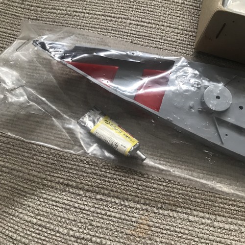 Aoshima 1/700 Wasserleitung Serie Bismarck Schlachtschiff Modellbausatz WL.B101-800 Plus. - Bild 7 von 23