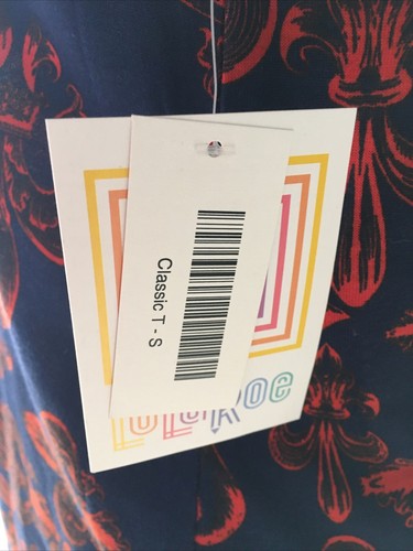 LuLaRoe LLR S Classic T Top - New w/ Tags! Size Small W/ Fast Shipping - Picture 4 of 6