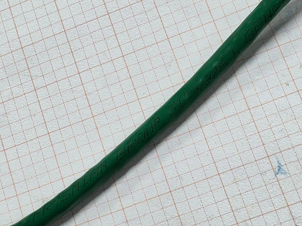 Cable de red Prysmian GenSPEED 6 23/4P Cat6 CMP verde plenum/100 pies Foto 3 de 4