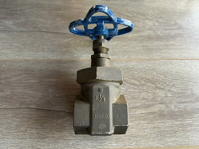 NIBCO 1-1/4  FNPT Bronze Non-Rising Stem Gate Valve 300 SWP 600 WOG
