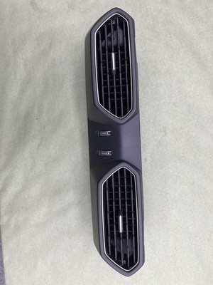 Lamborghini URUS 2019 Center Dash Panel Air Vent OEM Genuine 4ML820951