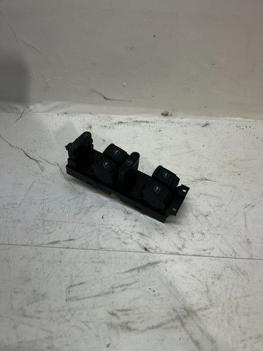 Fensterheberschalter VW Golf IV 4 Variant BJ 2002 vorne links 1J4959857B