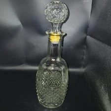Vintage 1982 Mogan David Limited Edition Decanter 12" Tall. READ Description