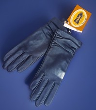 NWT Vintage Fownes Women's Leather Gloves Black Medium NEW- Ships FREE 