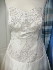 Stunning Ivory & Silver wedding dress princess gown uk size 12