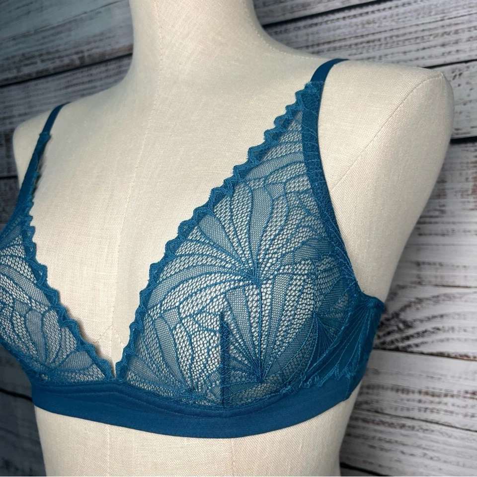 Bralette Inalámbrico Huit XS Azul Encaje Tazas Triángulo Bralette Vieira Ribete de Encaje Foto 2 de 4