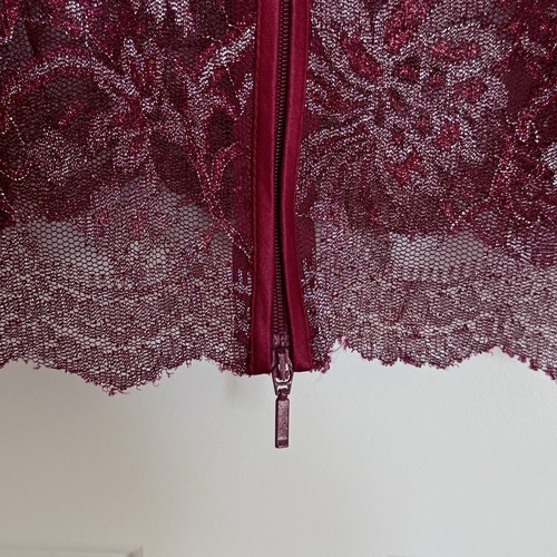 Cache Women's Size LARGE Sheer Lace Metallic Blouse Long Sleeve Collared Red - Picture 4 of 6