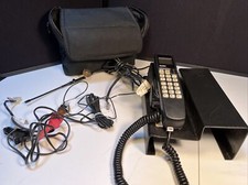 Vintage NovAtel Communications Portable Mobile Car Phone