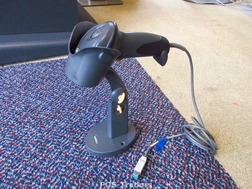 Symbol DS6707 DS6707-SR20007ZZR Handheld Barcode Reader 2D  POWERED USB & CRADLE