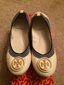 caroline ballet flat