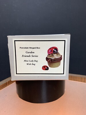 Mini Lady Bug with Bug Trinket - Porcelain Hinged Box