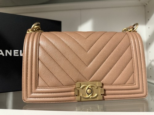 Preowned Authentic Chanel Boy Crossbody BeigeMedium 25cm In Excellent Condition - Picture 1 of 10